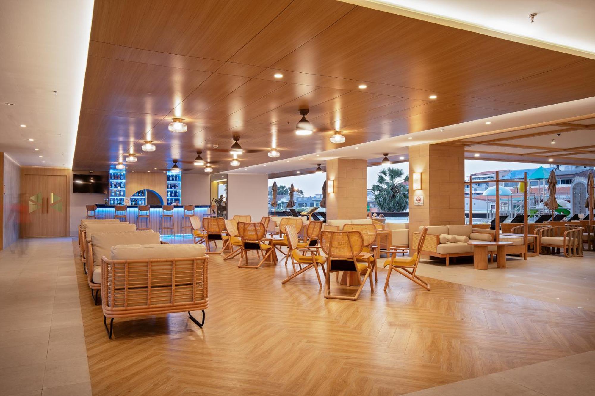 Jomtien Thani Hotel Εξωτερικό φωτογραφία